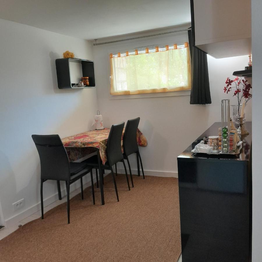 Studio Maxi 3 Pers, Acces Facile, Proche Gare Pour Paris Sainte-Genevieve-des-Bois Luaran gambar